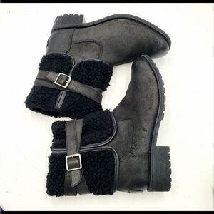 Ugg Blayre III boots black
 Size 10